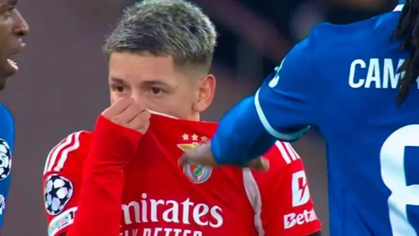 Dünya Kupası öncesi yeni kural: Ağzını kapatan futbolcuya doğrudan kırmızı kart! haberinin görseli