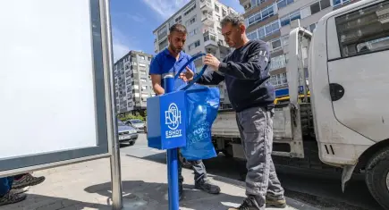 ESHOT’tan duraklarda temizlik hamlesi