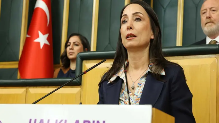 Hatimoğulları'ndan iktidara "Barış" çağrısı: O gemiyi limana ulaştıracağız haberinin görseli