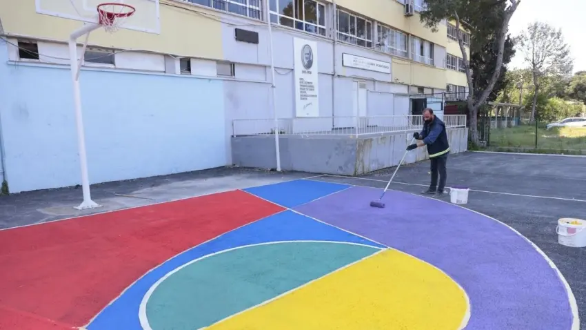 Konak’ta okul bahçeleri yeniden tasarlandı