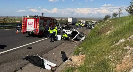 Şanlıurfa’da zincirleme kaza: 3 ölü, 5 yaralı