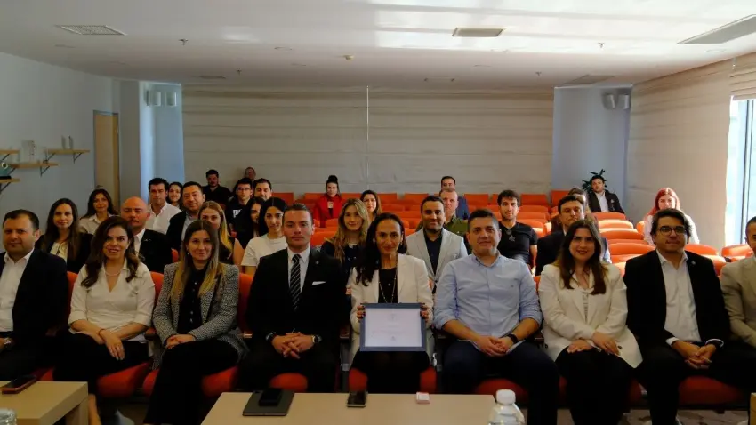 Yapay Zeka EGİAD’ın gündeminde haberinin görseli