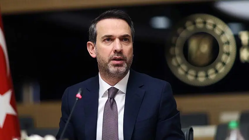 Bayraktar’dan Özel’e 'Rakamlı' tepki: Her cümleniz ayrı bir çarpıtma haberinin görseli