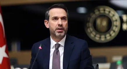 Bayraktar’dan Özel’e 'Rakamlı' tepki: Her cümleniz ayrı bir çarpıtma