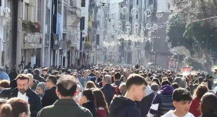 İstihdamda artış, genç işsizliğinde gerileme