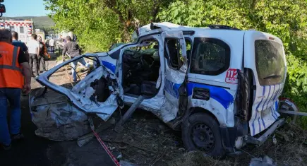 İzmir'deki kazada yaralanan polis memuru şehit oldu