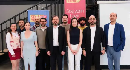 İzmirli reklamcılar genç yeteneklerle “Staj Yerin”de buluştu