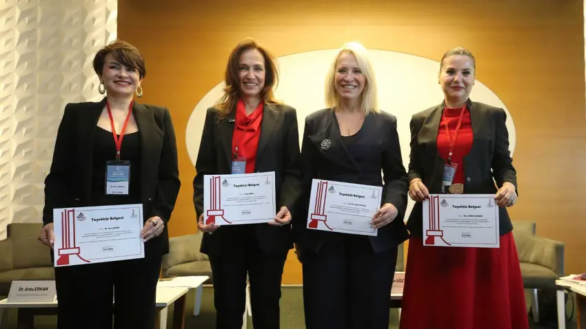 Karşıyaka’da eşitlik için ortak akıl çalıştayı düzenlendi haberinin görseli