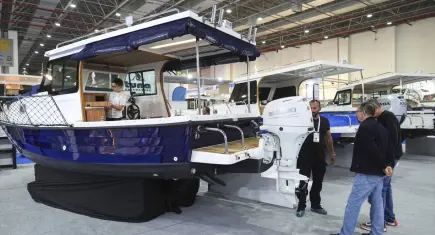 Yat ve tekne tutkunları İzmir'de buluştu