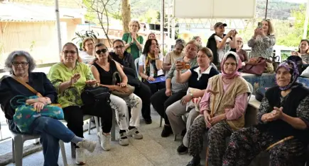 Bornova’da kadınlar görünmeyen emeği konuştu