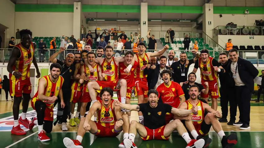 Göztepe uzatmada kazandı, yarı final için avantajı kaptı haberinin görseli