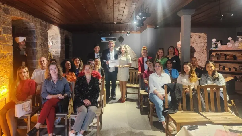 İzmir Öğretmen Akademileri eğitimcileri buluşturmaya devam ediyor haberinin görseli