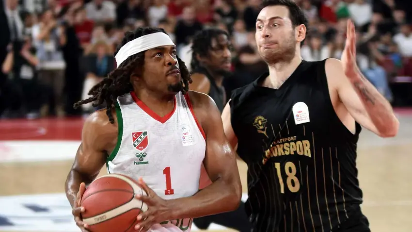 Karşıyaka’ya Young darbesi: Kritik maç öncesi moraller bozuldu haberinin görseli