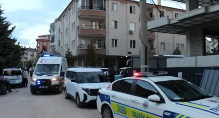 Yemek yaparken elbisesi tutuşan yaşlı kadın hayatını yitirdi!