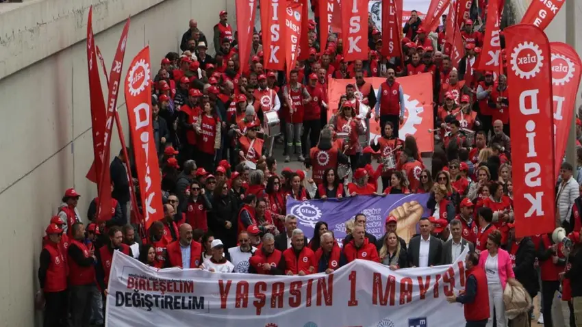 Başkent’te 1 Mayıs coşkusu: Tandoğan Meydanı’ndan hak ve adalet mesajı haberinin görseli