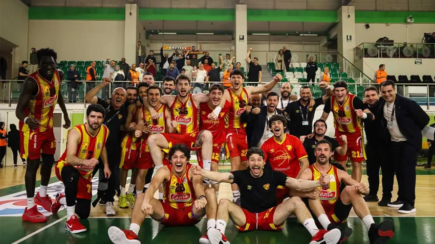 Göztepe parkede yarı final kapısında haberinin görseli