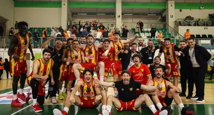 Göztepe parkede yarı final kapısında