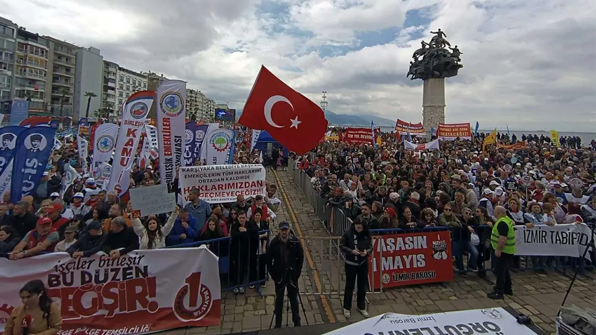 İzmir'de 1 Mayıs Emek ve Dayanışma Günü görseli
