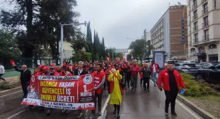 İzmir'de 1 Mayıs kutlamaları başladı 