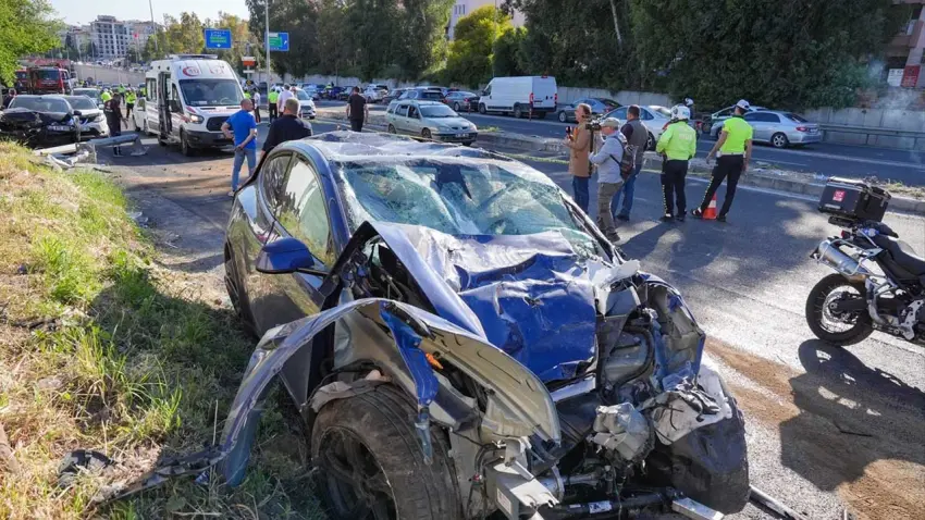 İzmir’deki ölümlü kaza soruşturmasında yeni gelişme: Firma yetkilisi serbest haberinin görseli