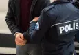 İzmir'de parkta uyuyan yaşlı adama saldıran 2 şüpheli tutuklandı