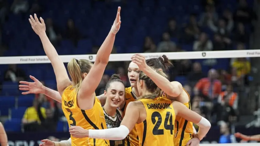 VakıfBank’tan tarihi geri dönüş: 2-0’dan finale haberinin görseli
