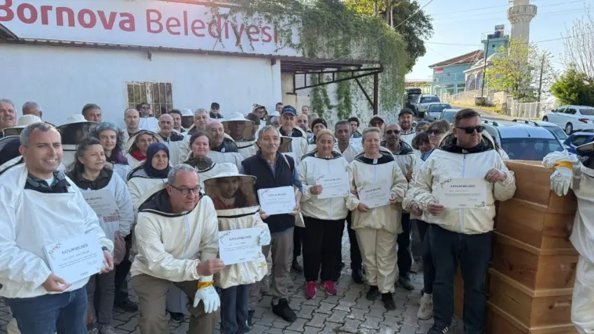 Bornova’da 10. Arıcılık Kursu sona erdi haberinin görseli