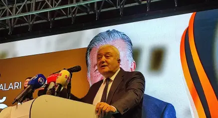 CHP'li Tuncay Özkan’dan AK Parti sıralarına seçim çağrısı