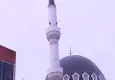 Fırtına nedeniyle caminin minaresi sallandı; 2 bina tahliye edildi