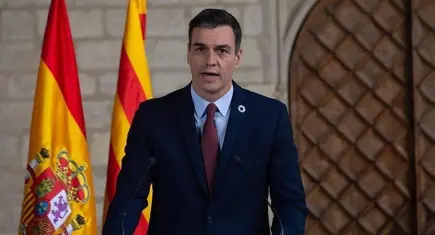 İspanya Başbakanı Sanchez'i taşıyan uçak Ankara'ya acil iniş yaptı