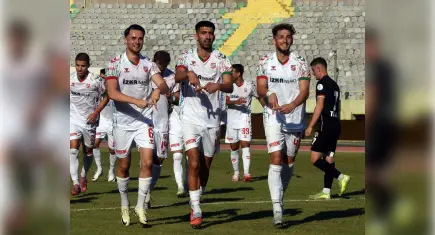 Karşıyaka'da Erhan Öztürk sözleşmedeki madde ile yuvadan uçabilir