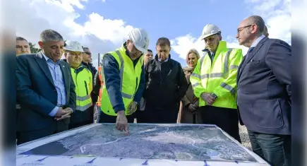 Yerin 30 metre altında görünmeyen mücadele: Buca Metrosu’nda dalgıçlar devrede