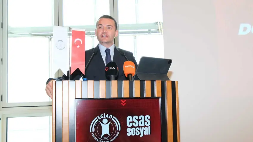 EGİAD Dönüşüm Sahnesi'nde 'Sosyal yatırım' zirvesi haberinin görseli