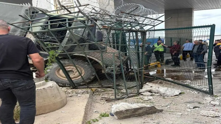  Hamzabeyli Sınır Kapısı'nda askeri araç kazası: 2 asker yaralı haberinin görseli