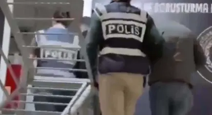 İzmir haber: Uyuşturucu operasyonu 3 şüpheli yakalandı