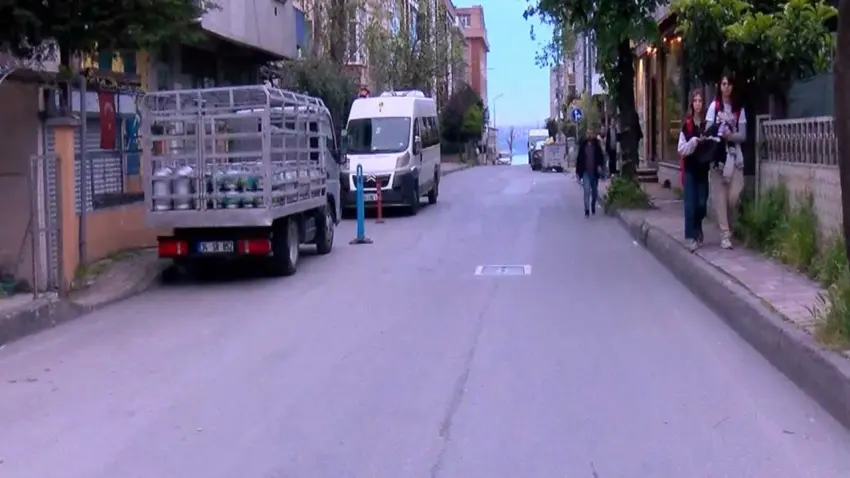 Kahvehanenin önünde silahlı saldırı: 3 yaralı haberinin görseli