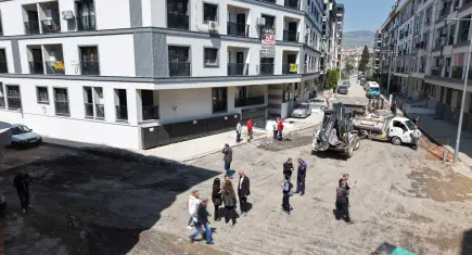 Karşıyaka’da yollara modern yenileme çalışması