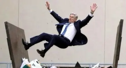 Trump’tan Powell’a yapay zekalı gönderme: Powell’ı çöpe attı!