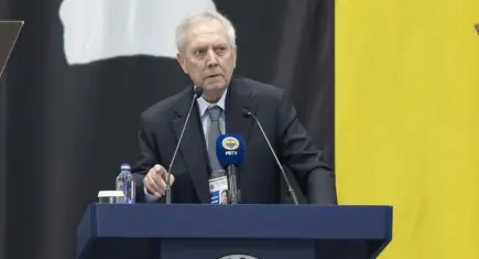 Aziz Yıldırım Fenerbahçe başkanlığına adaylığını açıkladı