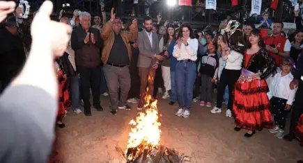 Çeşme’de Hıdırellez üç farklı noktada büyük coşkuyla karşılandı