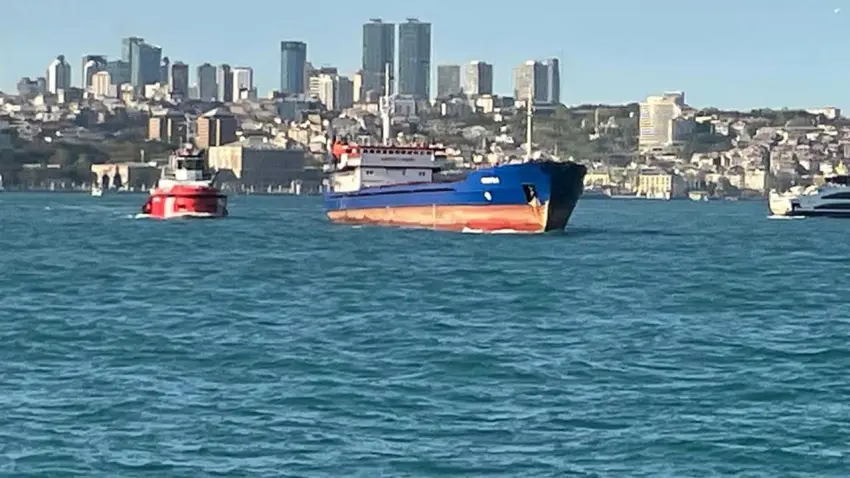 İstanbul Boğazı'nda gemi arızası haberinin görseli