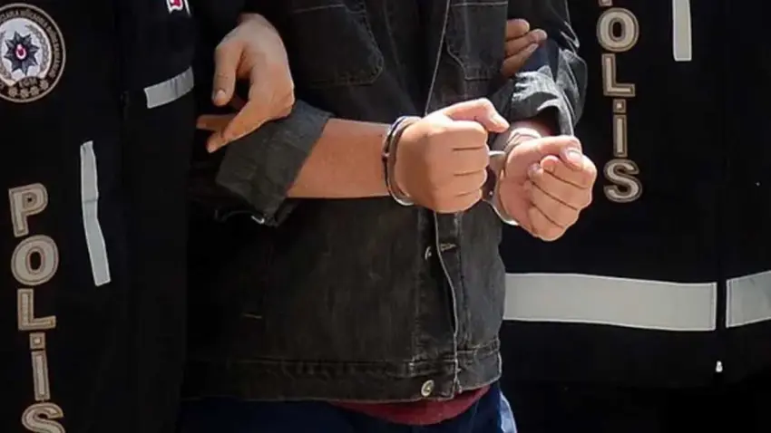 İzmir'de kasten öldürme suçundan aranan firari hükümlü yakalandı haberinin görseli