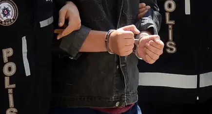 İzmir'de kasten öldürme suçundan aranan firari hükümlü yakalandı