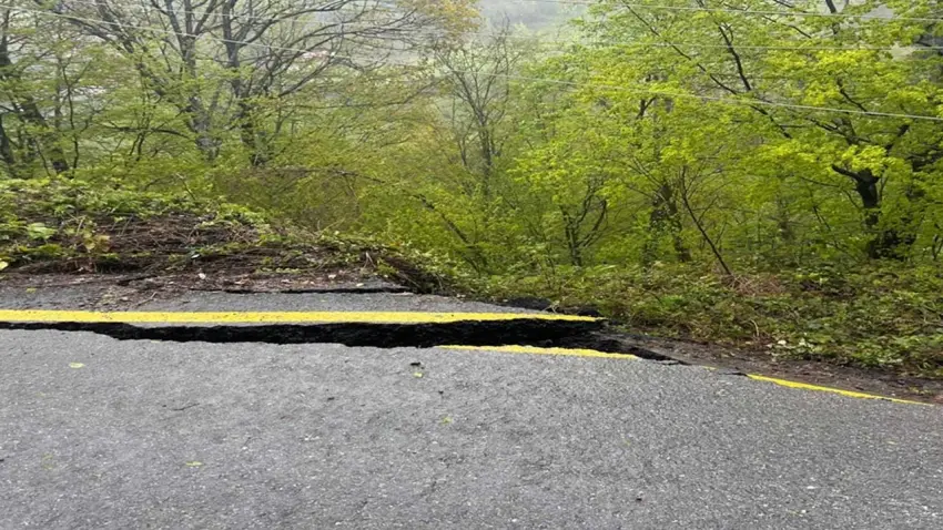 Sakarya’da sular çekilince selin hasarı ortaya çıktı haberinin görseli