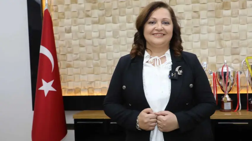 Burcu Köksal AK Parti'ye geçiyor haberinin görseli