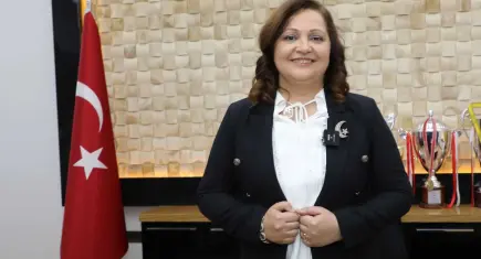Burcu Köksal AK Parti'ye geçiyor