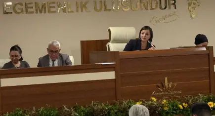 Karabağlar’da tartışmalı meclis: Tutuklama, kayıp yıl tartışması ve mali disiplin polemiği