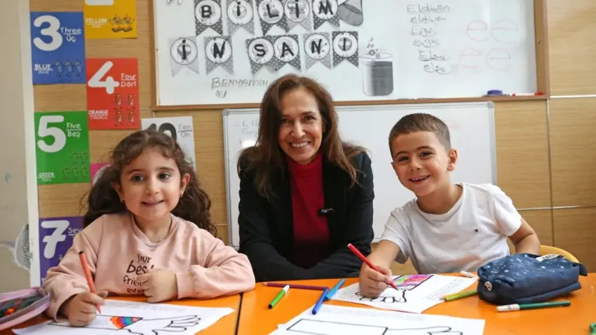 Yıldız &uuml;nsal ve &ccedil;ocuklar