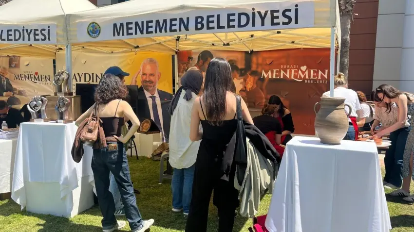 Menemen çömlekçiliği bahar şenliğine damga vurdu