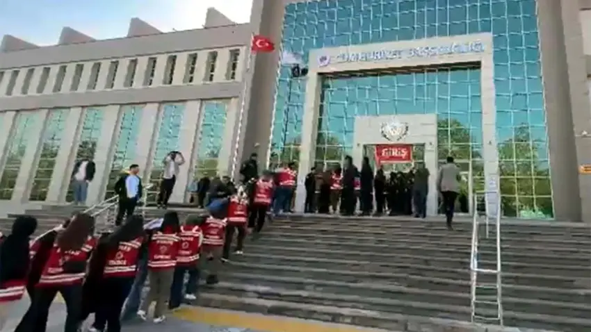 7 İlde güzellik merkezi dolandırıcılığı operasyonu: 12 kişi tutuklandı haberinin görseli